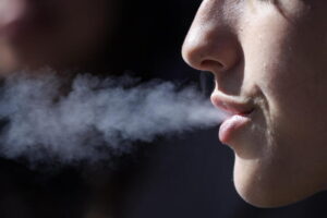 UK Parliament passes tobacco and vapes bill